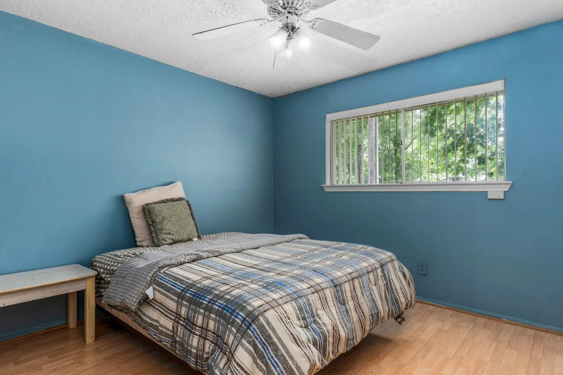 Photo of 2395 Southline Road