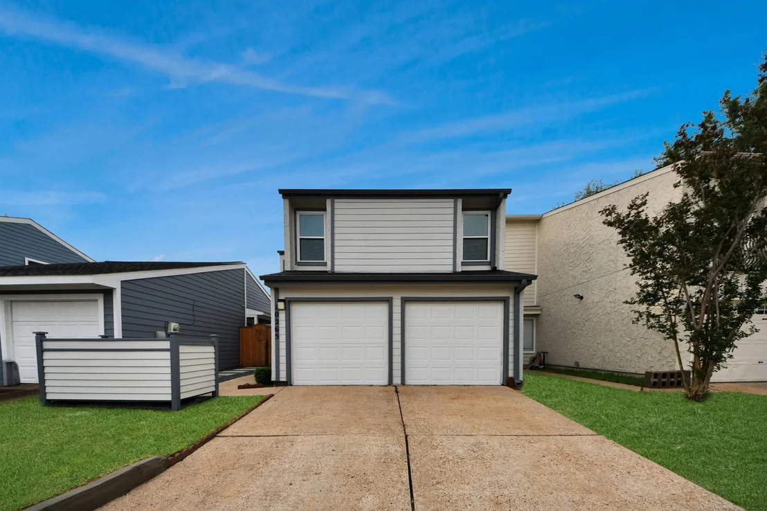 Photo of 10265 Field Stone Drive
