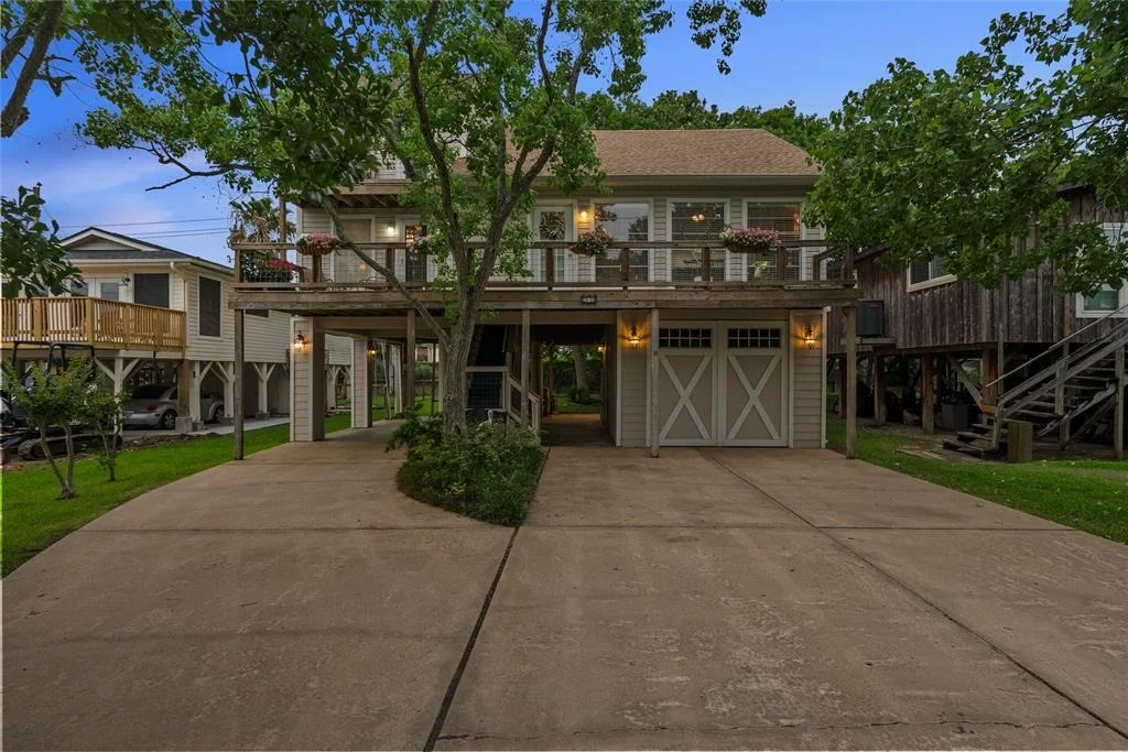 Photo of 268 Seminole Drive