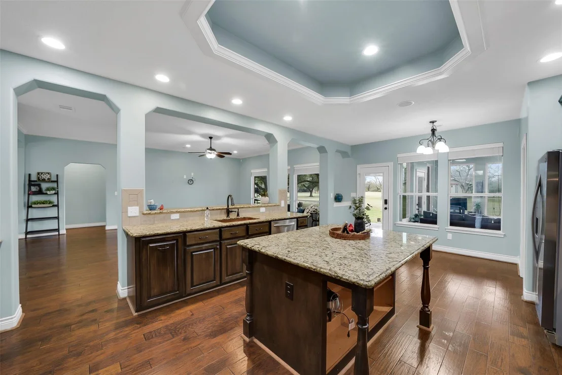 Photo of 19407 Pine Tree Lane