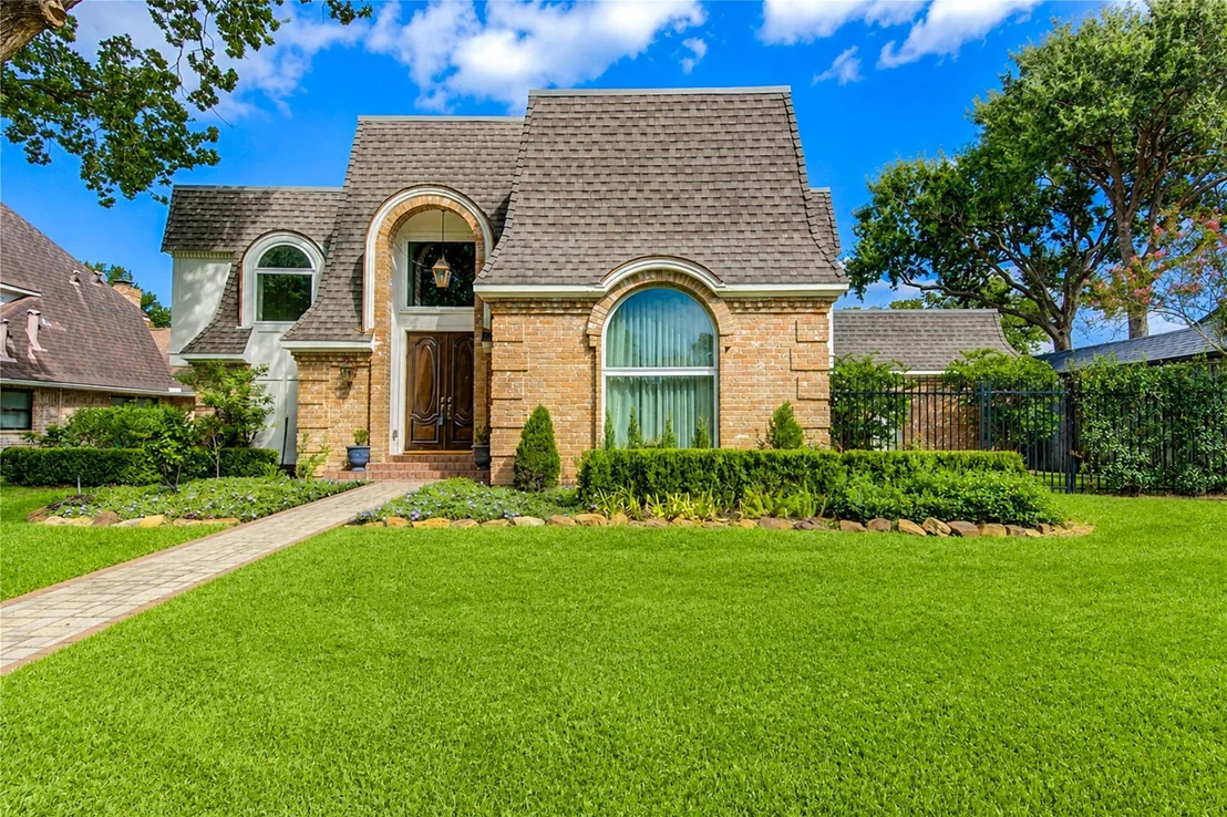 Photo of 926 Ivy Wall Drive