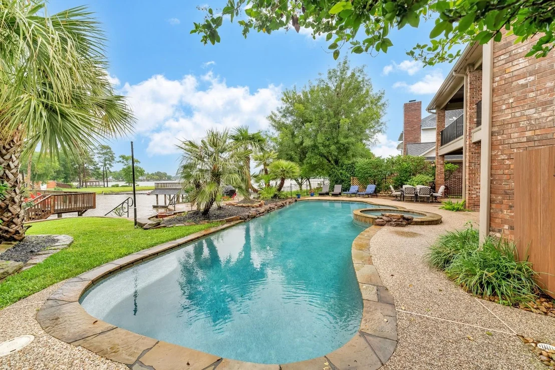 Photo of 8311 Shoregrove Drive