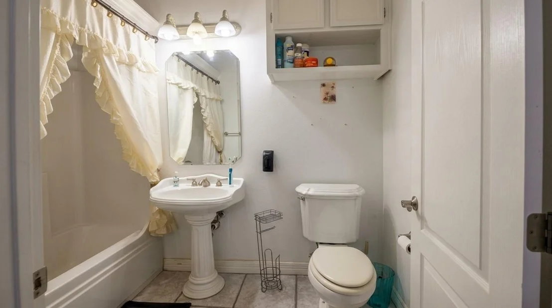 Photo of 10033 Brooks Road