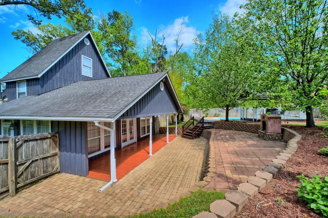 Photo of 670 Cedar Crest Circle