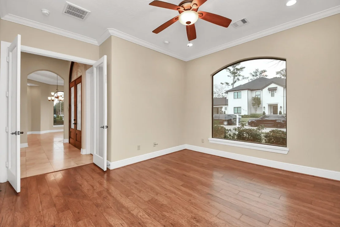Photo of 1611 Lynnview Drive