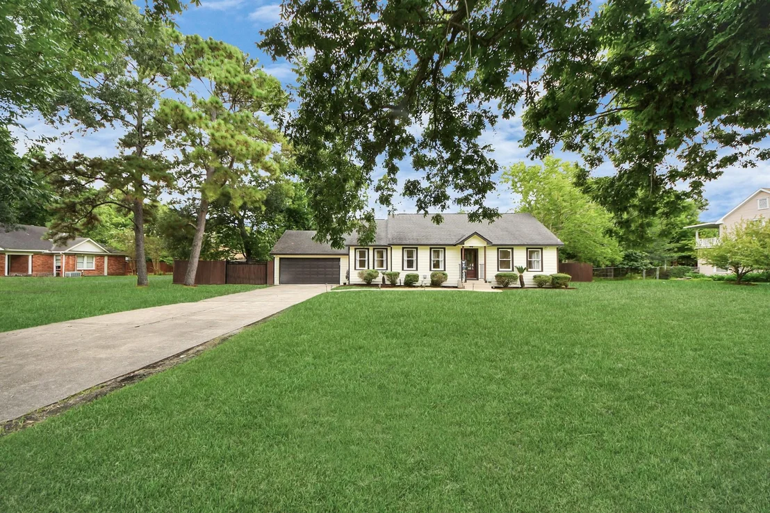 Photo of 7439 Santa Fe Drive