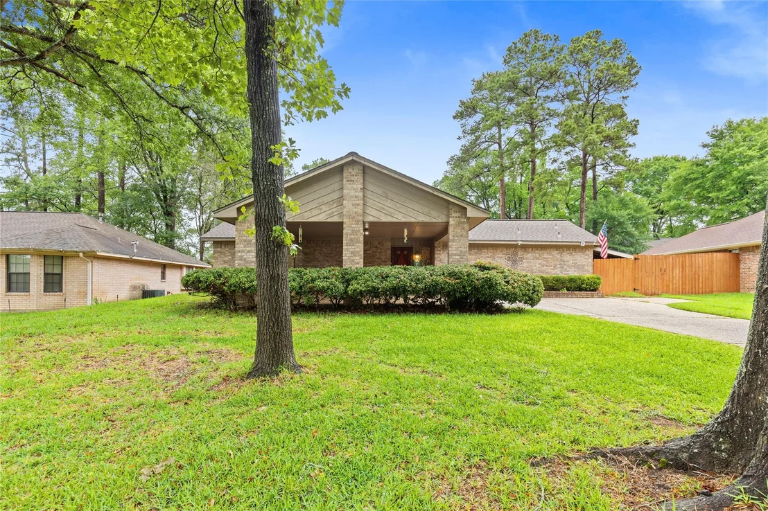 Photo of 412 Burning Tree Drive