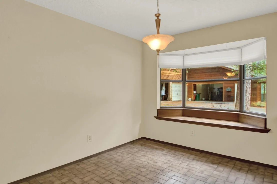 Photo of 1714 Coe Road