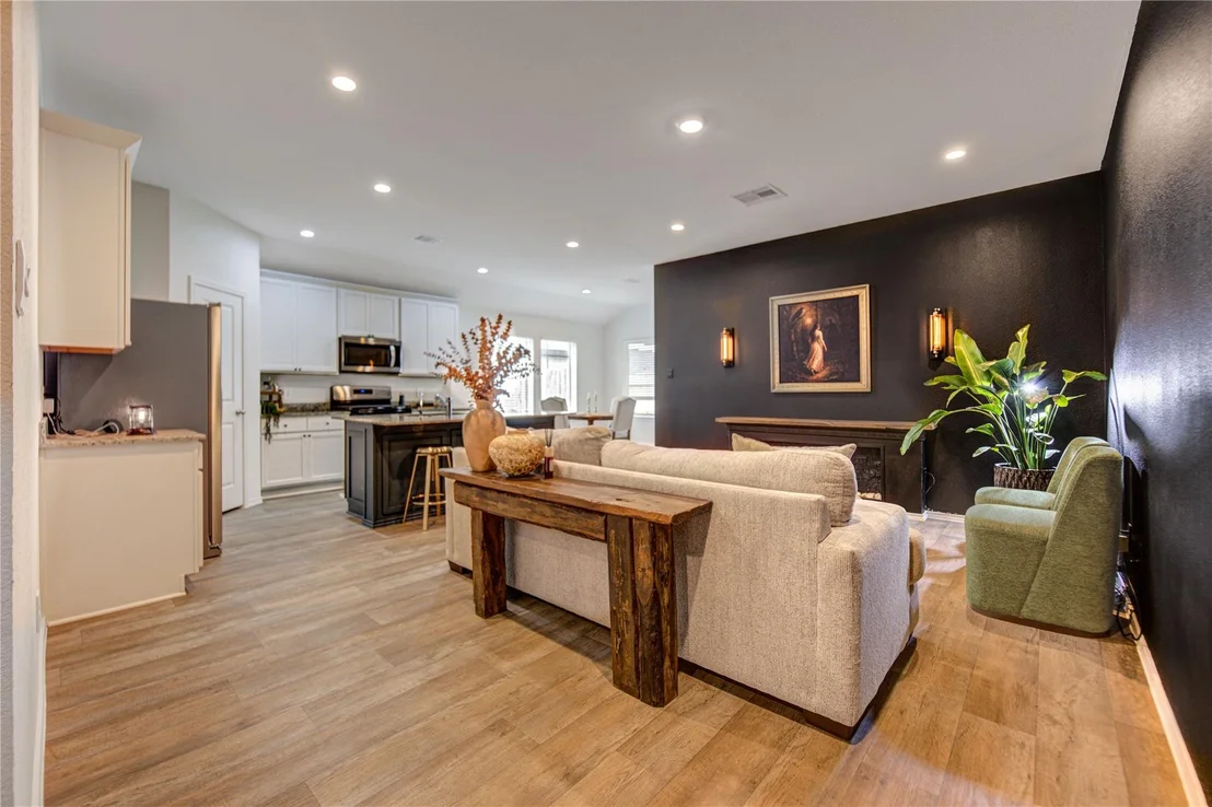 Photo of 4230 Berwick Park Lane
