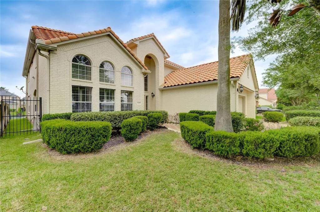 Photo of 14330 Ayers Rock Road