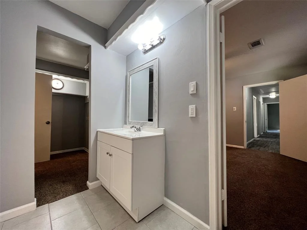 Photo of 1022 Tuliptree Lane