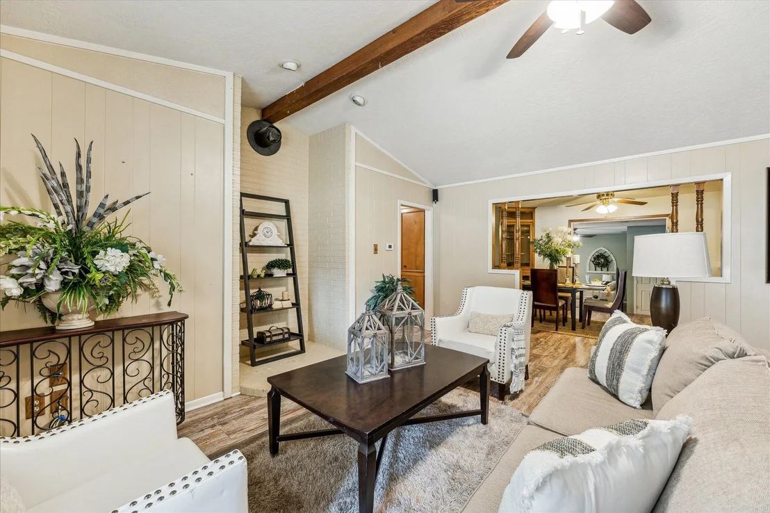 Photo of 3477 Bradley Lane