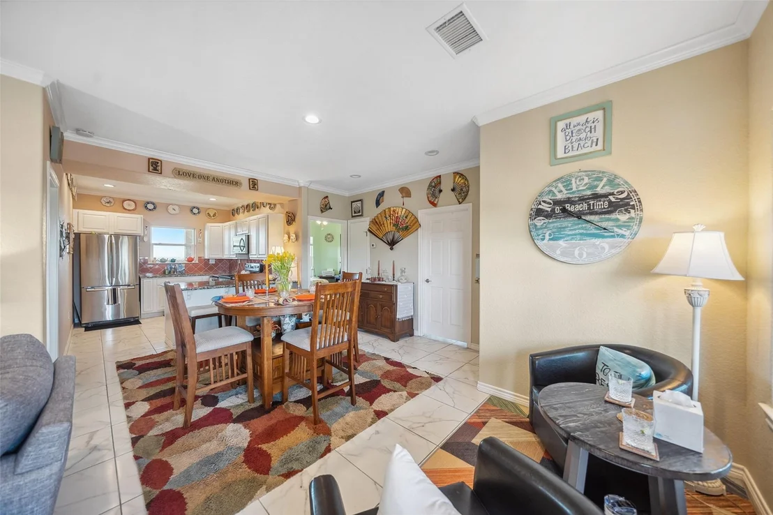 Photo of 521 Beachfront Drive