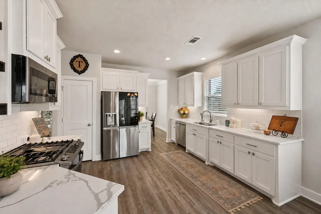Photo of 1700 Twin Oaks Circle