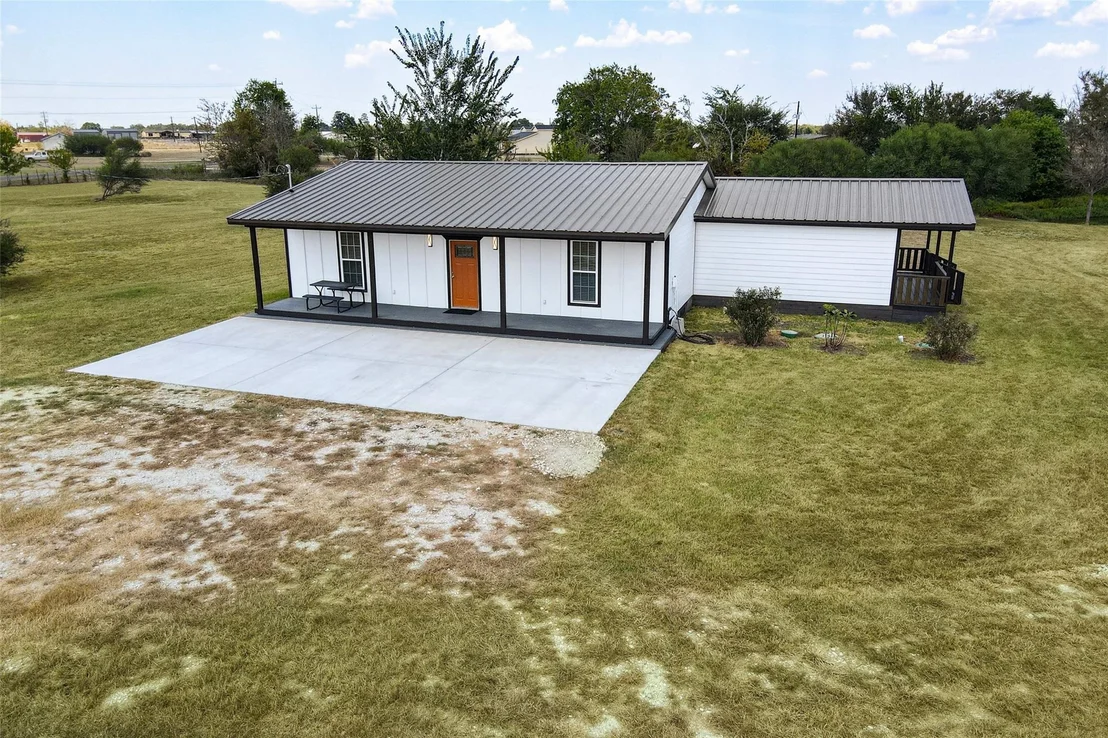 Photo of 21113 Harrison Drive