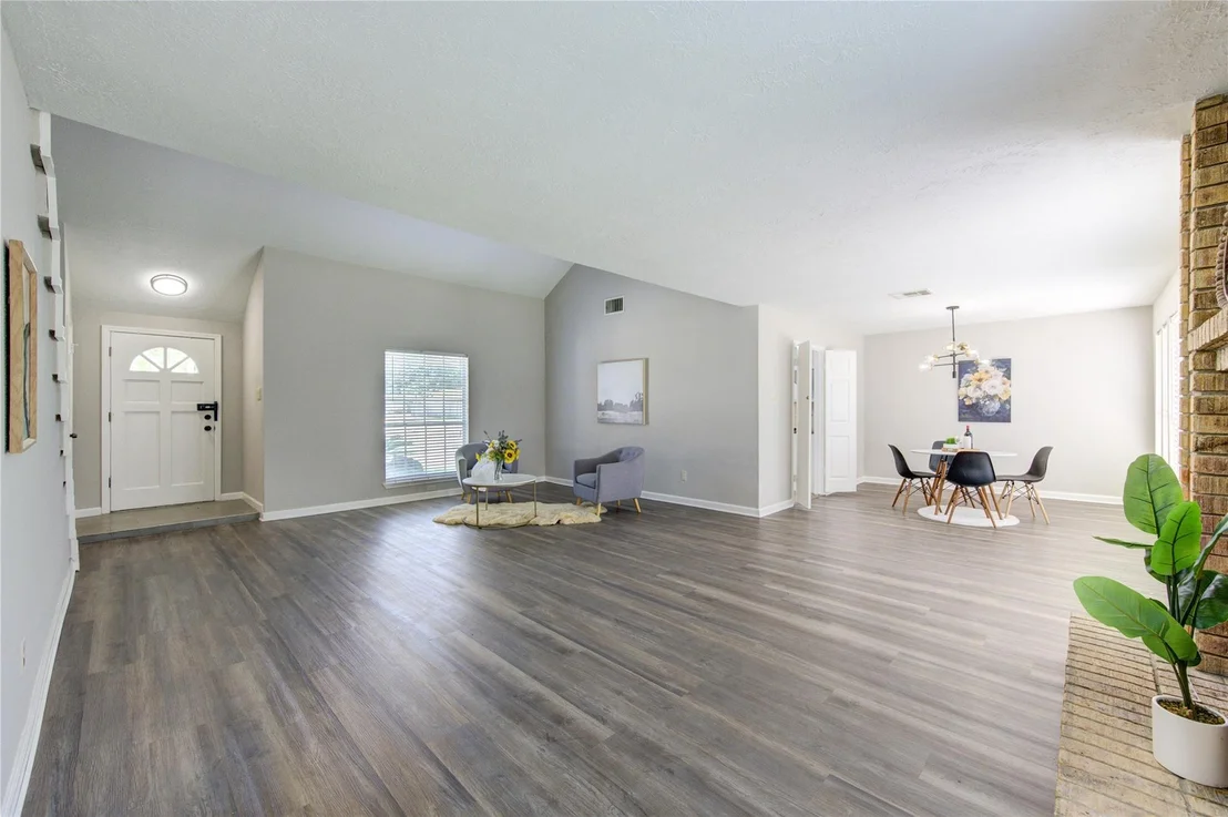 Photo of 3327 Timber View Drive