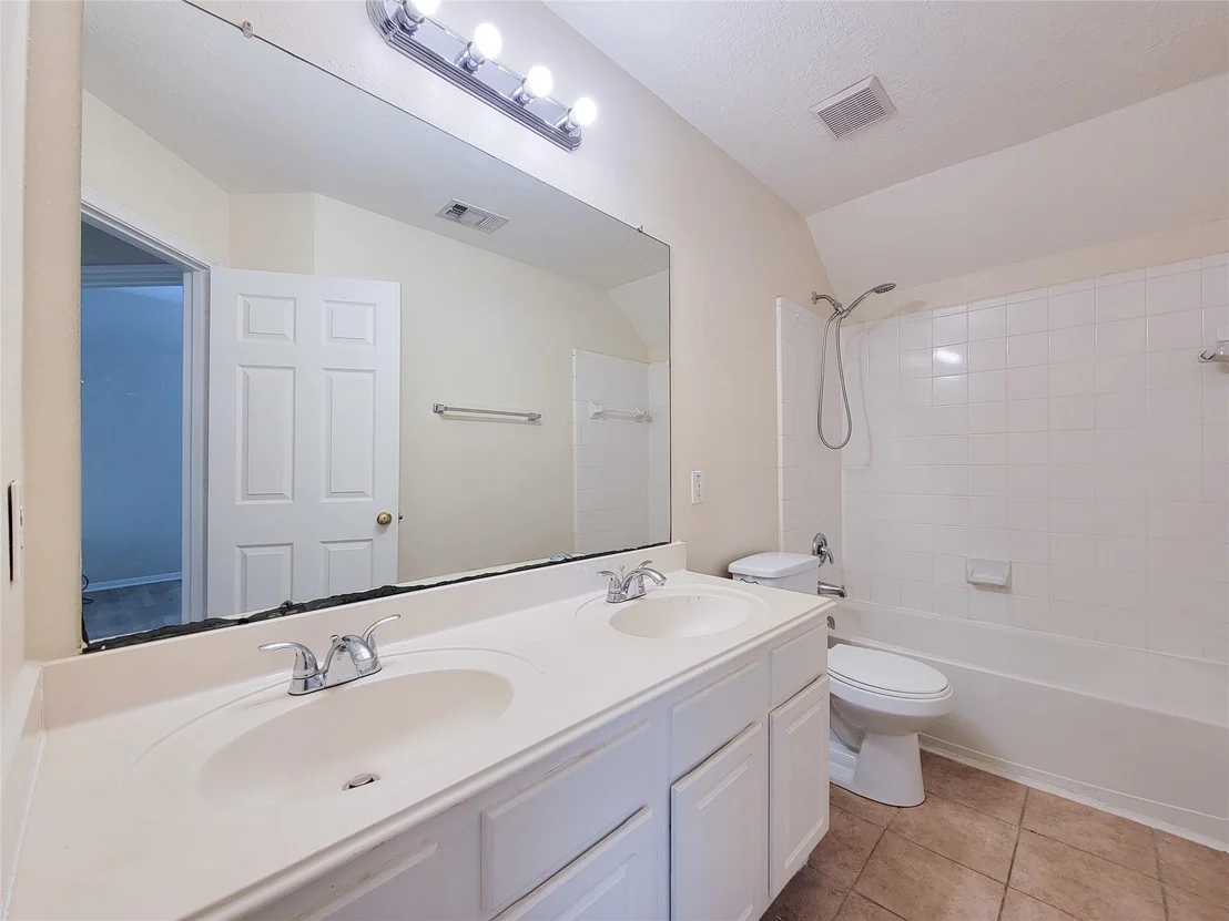 Photo of 17314 Winfield Square