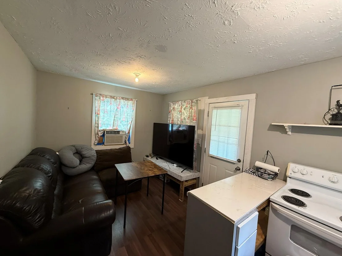 Photo of 8380 Shady Lane