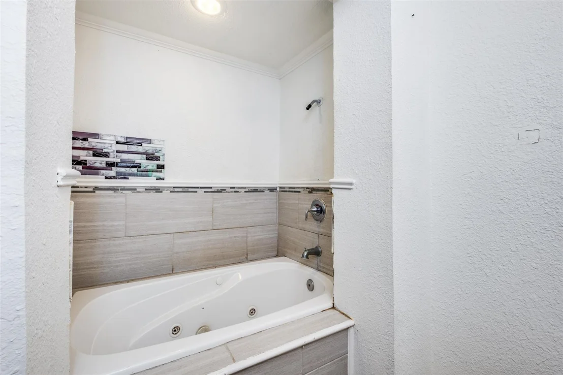 Photo of 3528 Silverhill Drive