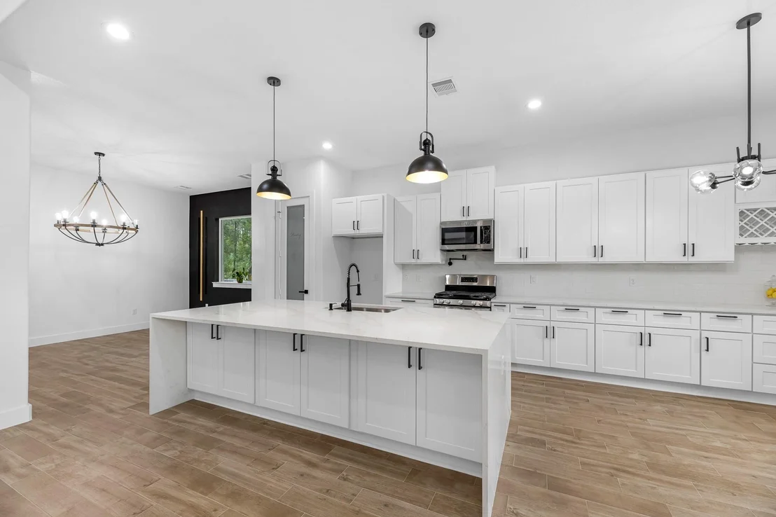 Photo of 1210 Road 6604