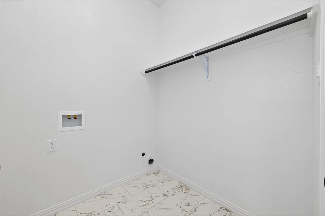 Photo of 1105 Peter Pine Street