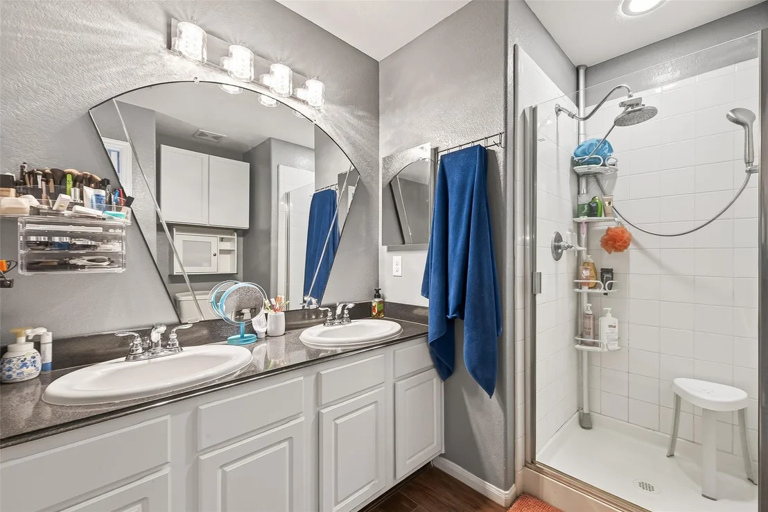 Photo of 22334 Guston Hall Lane