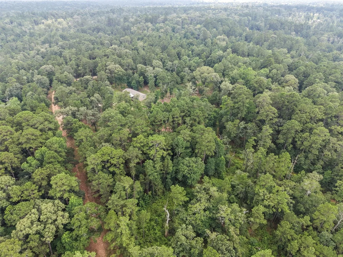 Photo of 577 Winding River Road