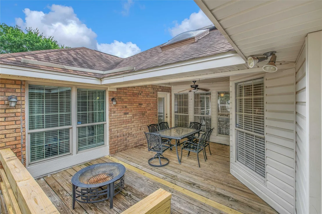 Photo of 2307 W Briargate Drive