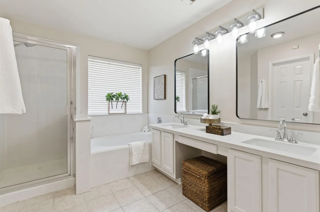 Photo of 10414 Enchanted