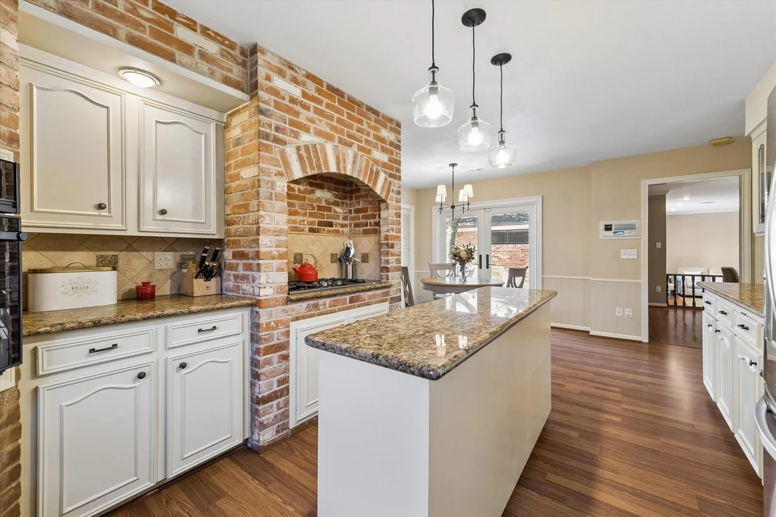Photo of 4902 Clift Haven Drive