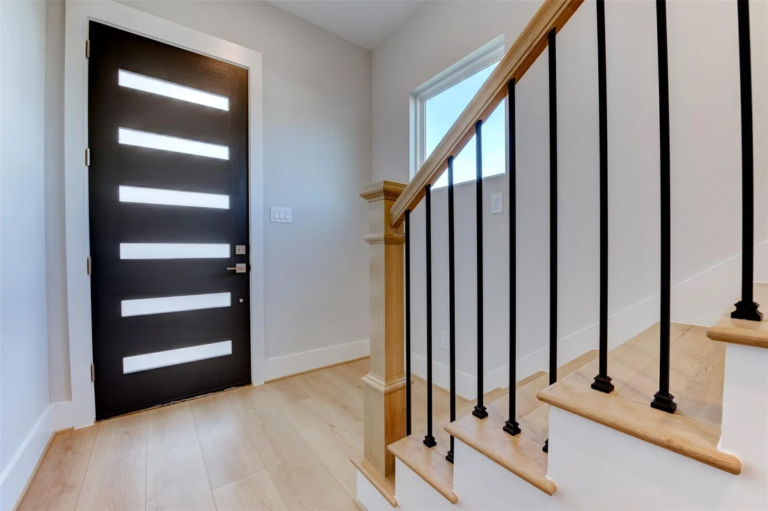 Photo of 5130 Rosslyn Road