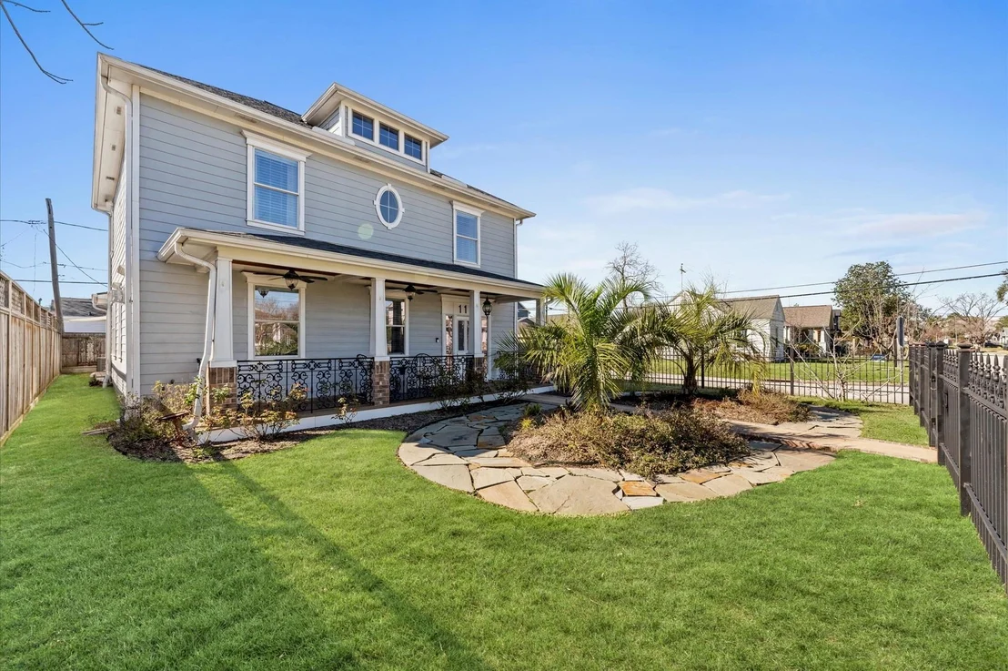 Photo of 1111 Walton Street