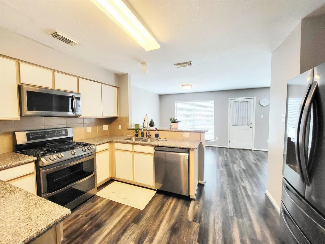 Photo of 8722 Ashlawn Drive