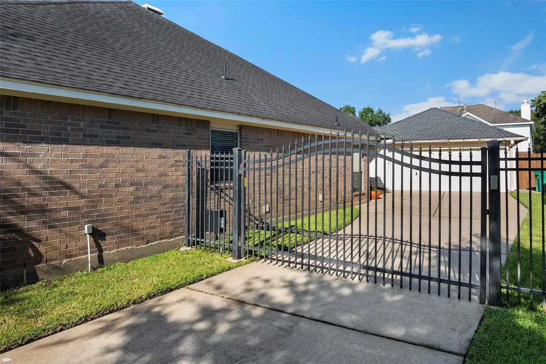 Photo of 15503 Fairfield Falls Way