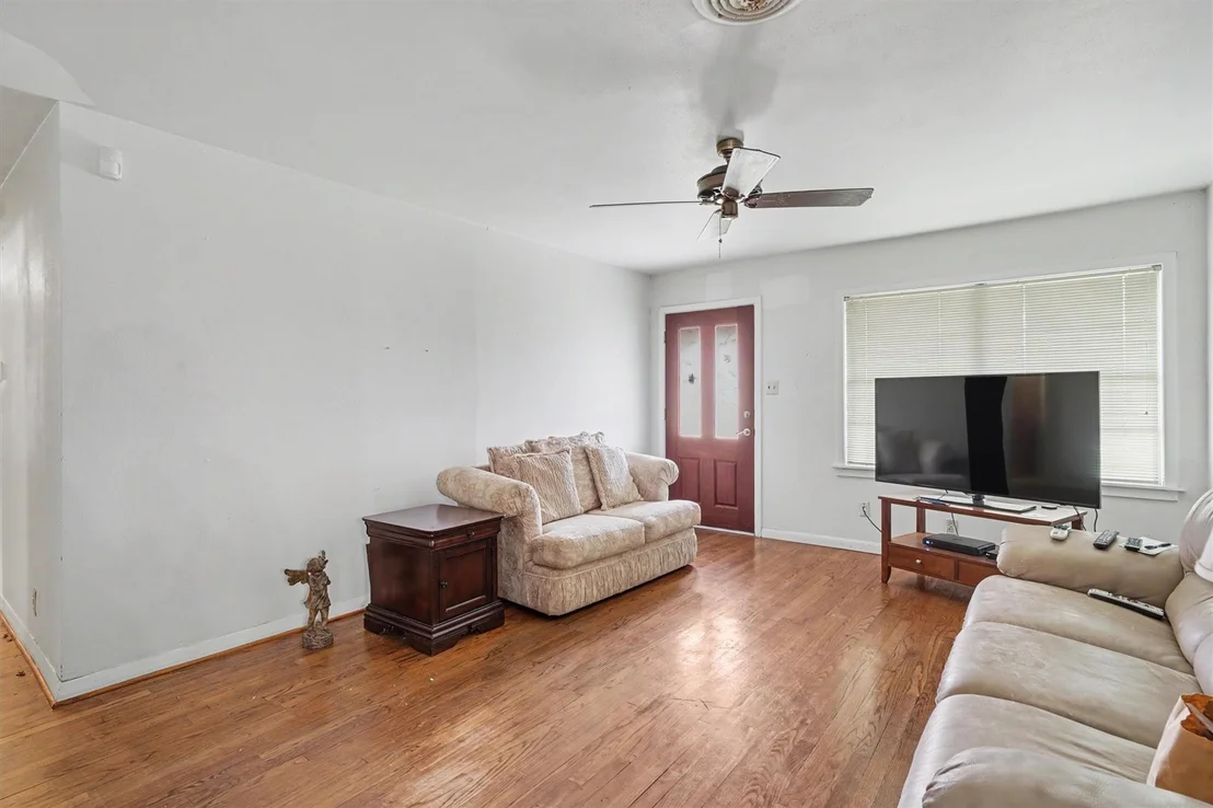 Photo of 7833 Almeda Genoa Road