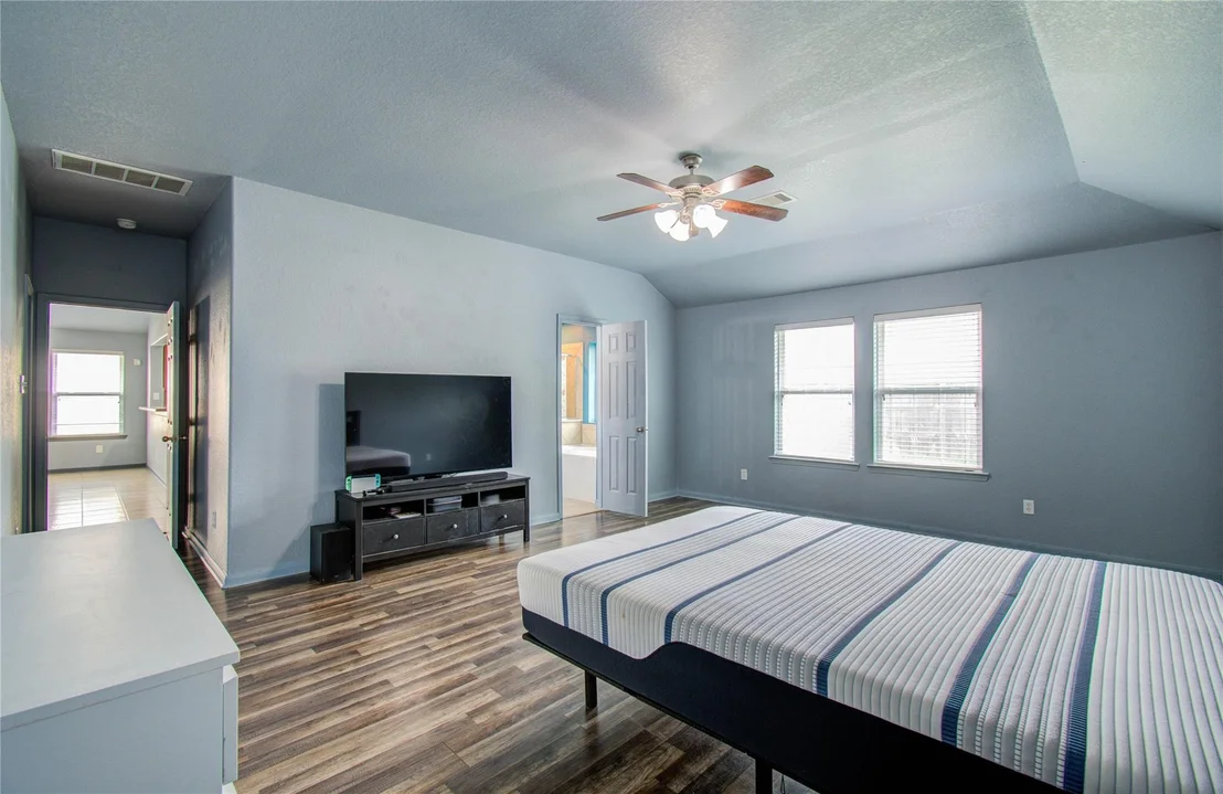 Photo of 1805 Foxglove Drive
