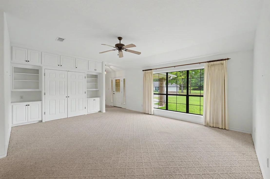 Photo of 20 Shallow Springs