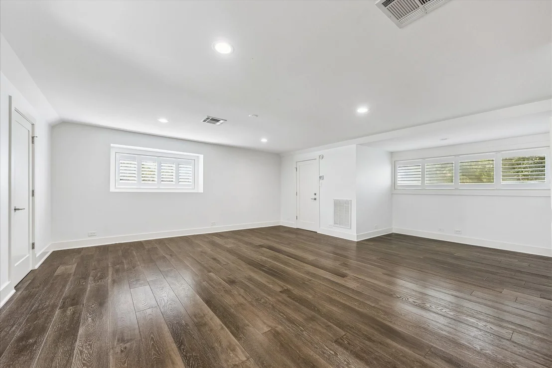 Photo of 5524 Sturbridge Drive