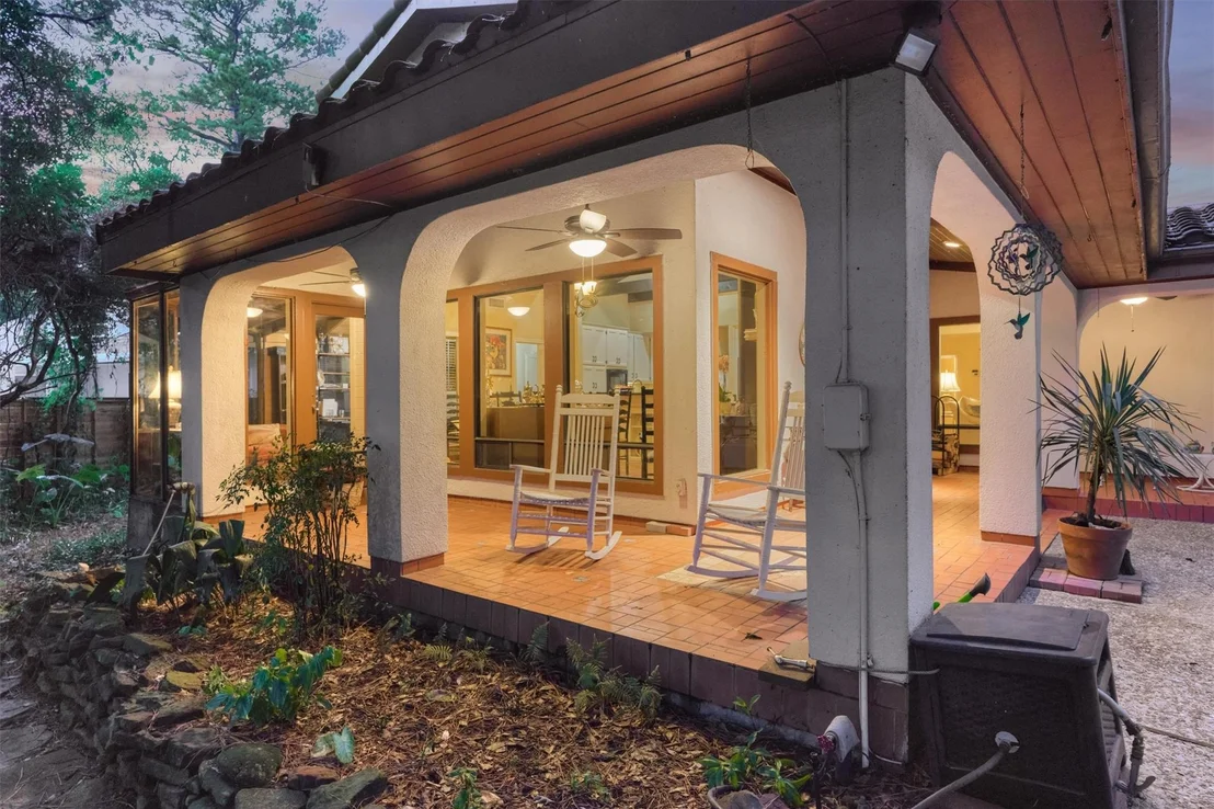 Photo of 1113 River Road