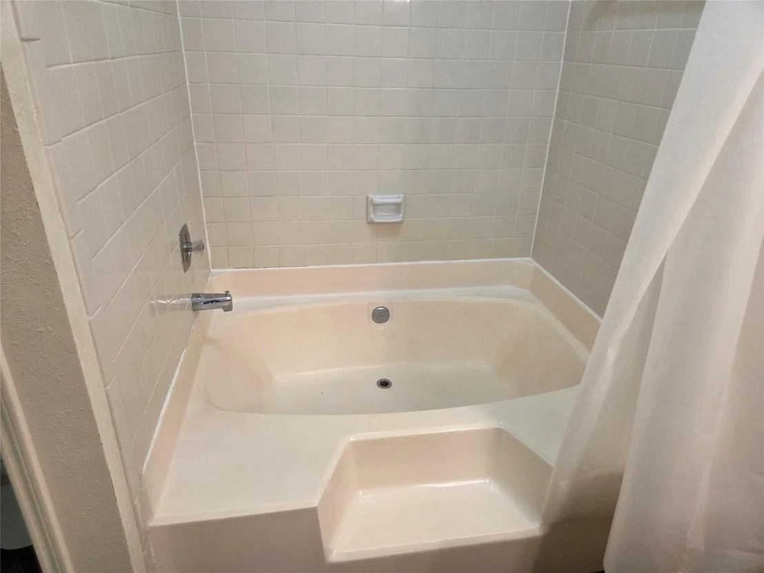 Photo of Unit 106 at 3780 Tanglewilde Street
