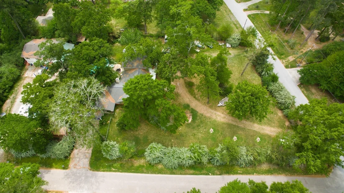 Photo of 1802 Pinewoods Way
