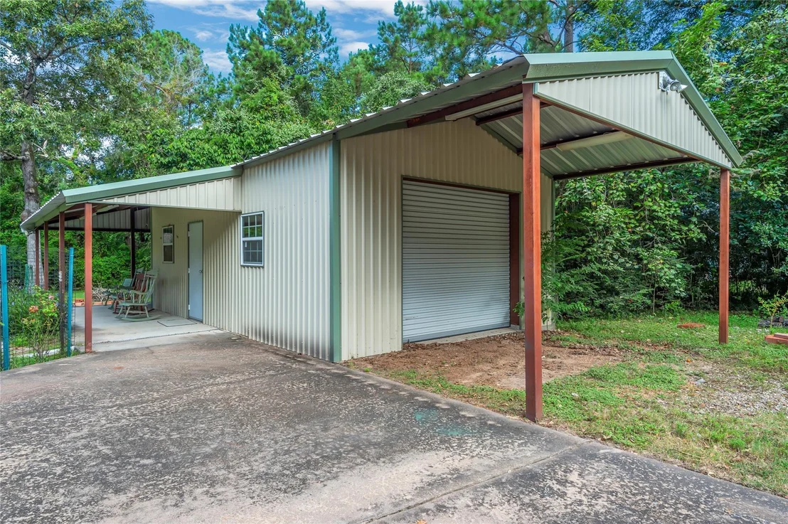 Photo of 27047 Holly Drive