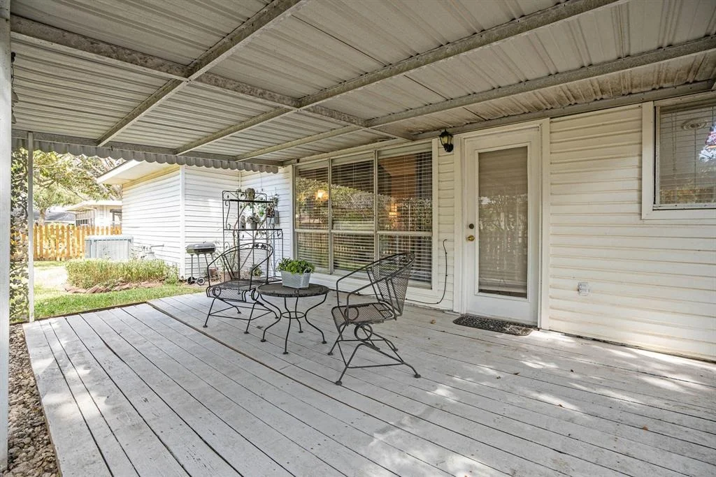 Photo of 910 Postwood Lane