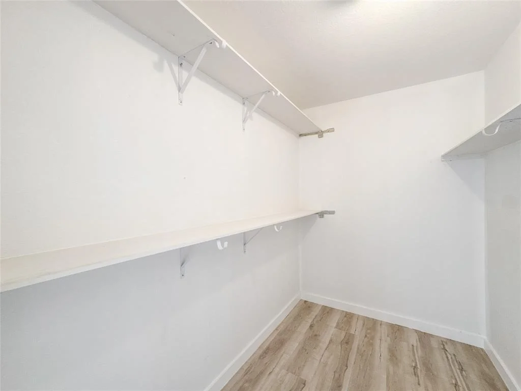 Photo of 14214 Morinscott