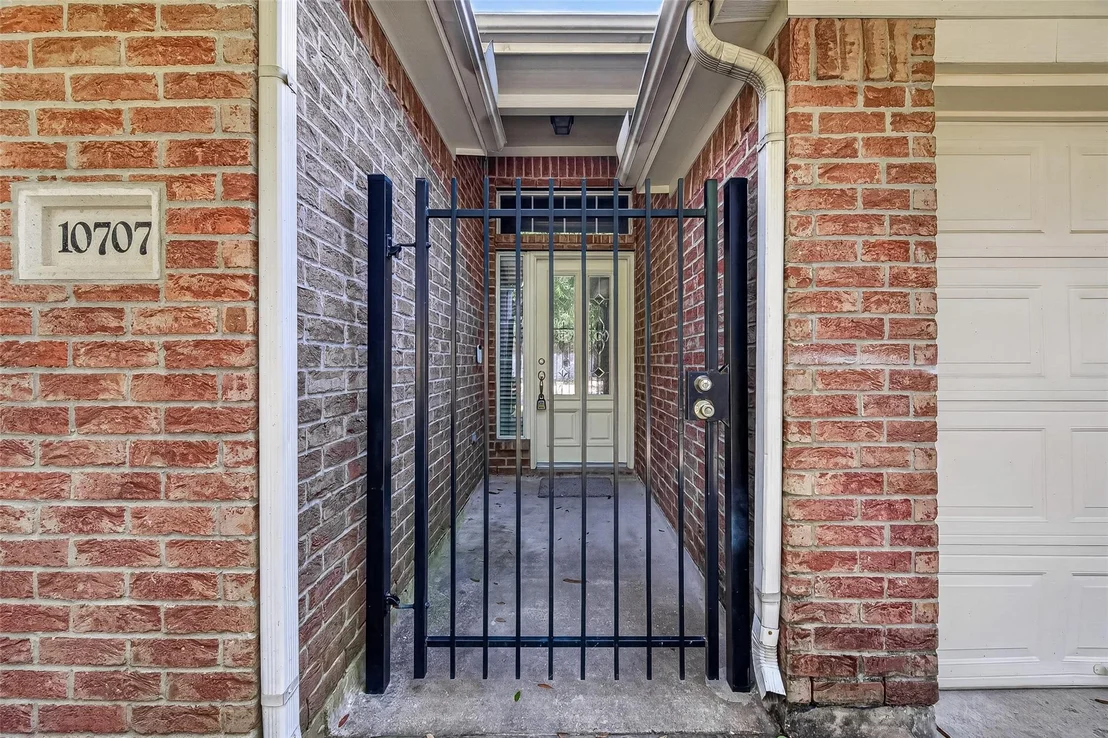 Photo of 10707 Lyndon Meadows Drive