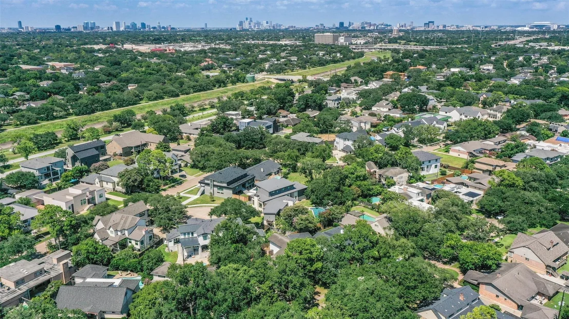 Photo of 5218 Contour Place