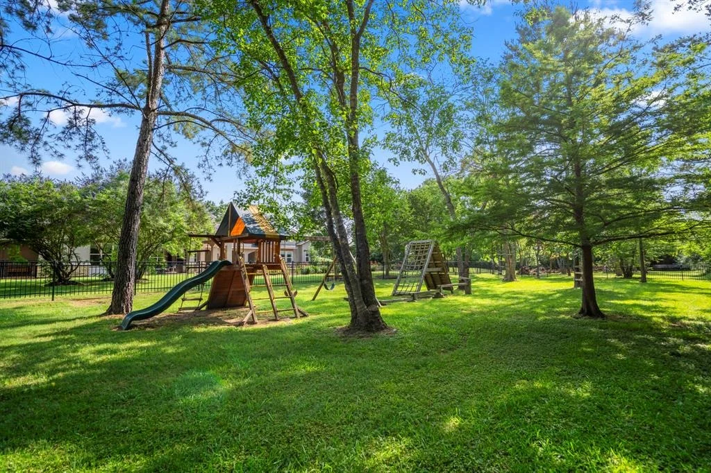 Photo of 12911 Mossy Shore