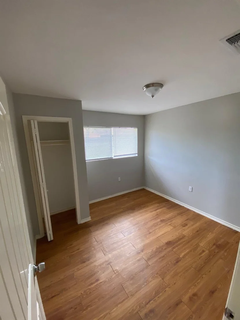 Photo of 1809 W 8th Street