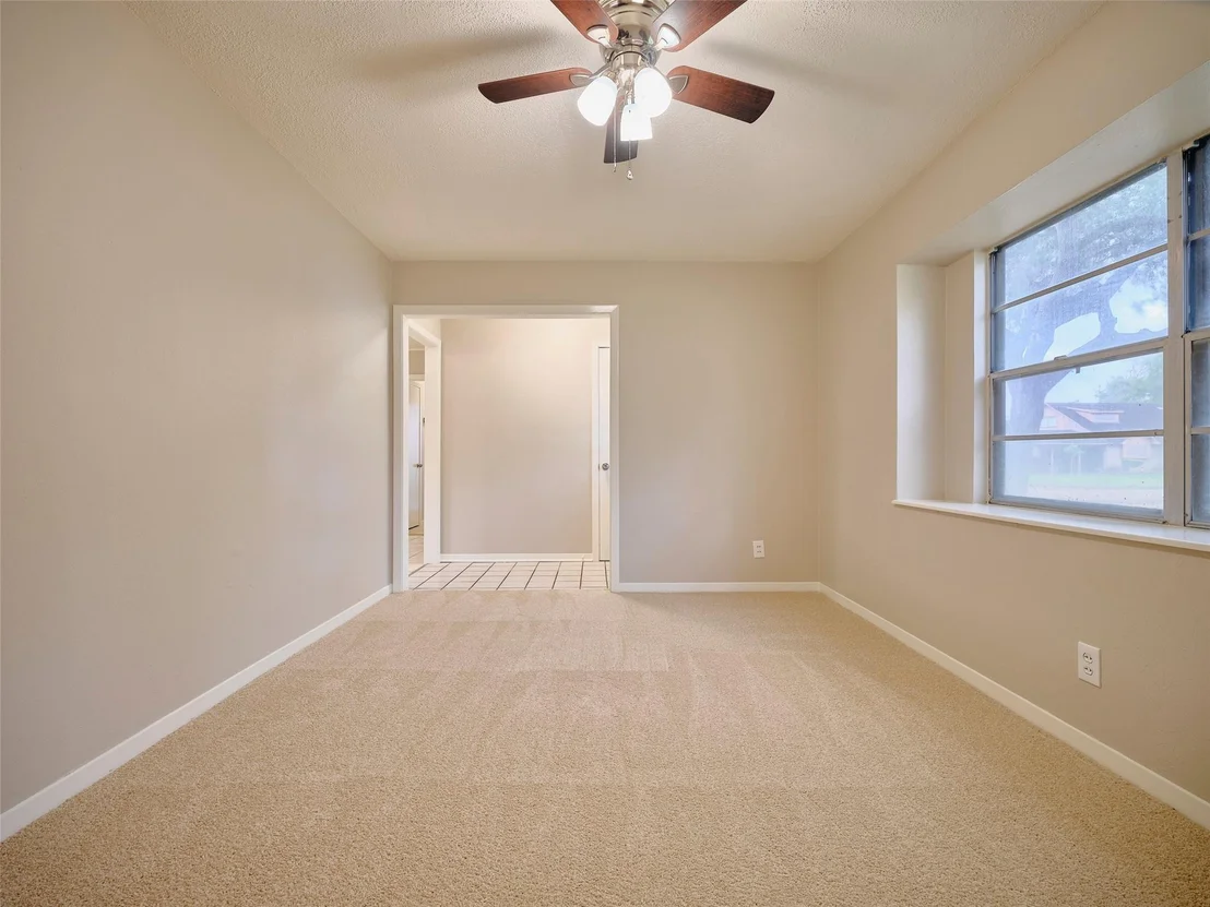 Photo of 3002 Lamar Circle