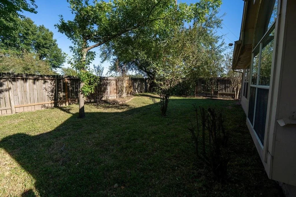 Photo of 9926 Goldenglade Drive